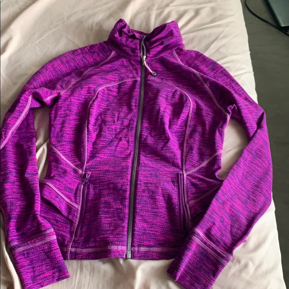 ❤️Women’s Lululemon Athletica Jacket size 6❤️